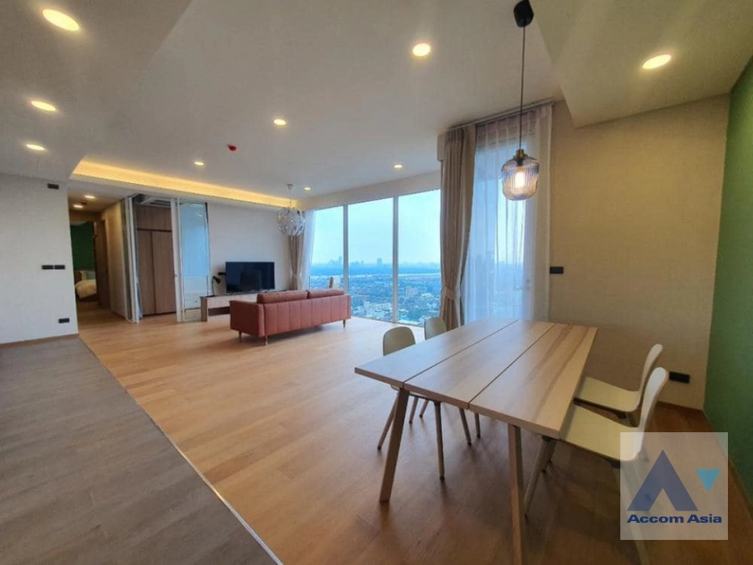  3 Bedrooms  Condominium For Rent in Sukhumvit, Bangkok  near BTS Ekkamai (AA41525)