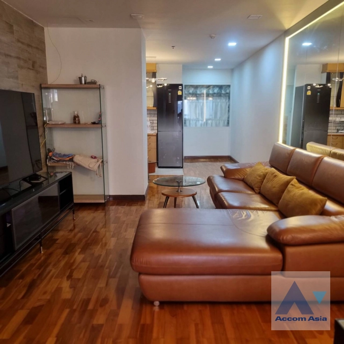  2 Bedrooms  Condominium For Rent in Sukhumvit, Bangkok  near BTS Phrom Phong (AA41537)