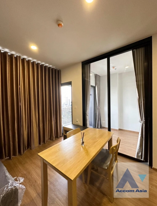  1 Bedroom  Condominium For Rent in Ratchadapisek, Bangkok  near MRT Phetchaburi (AA41557)