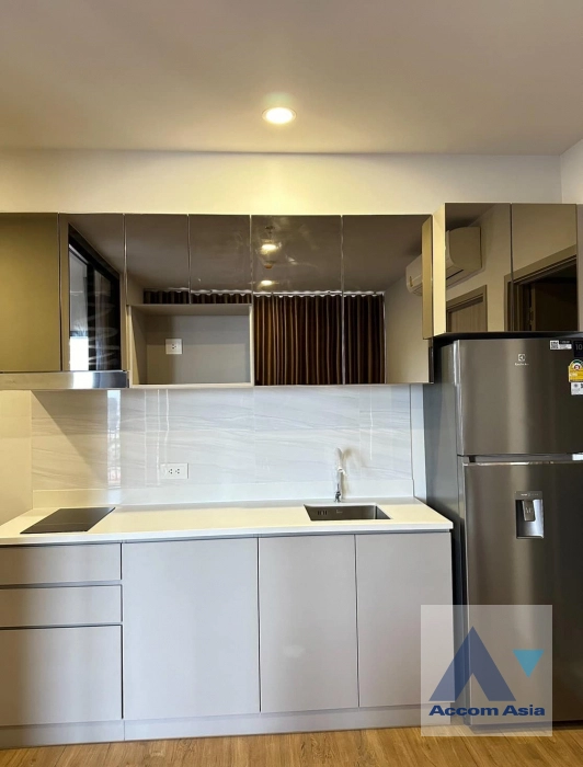  1 Bedroom  Condominium For Rent in Ratchadapisek, Bangkok  near MRT Phetchaburi (AA41557)