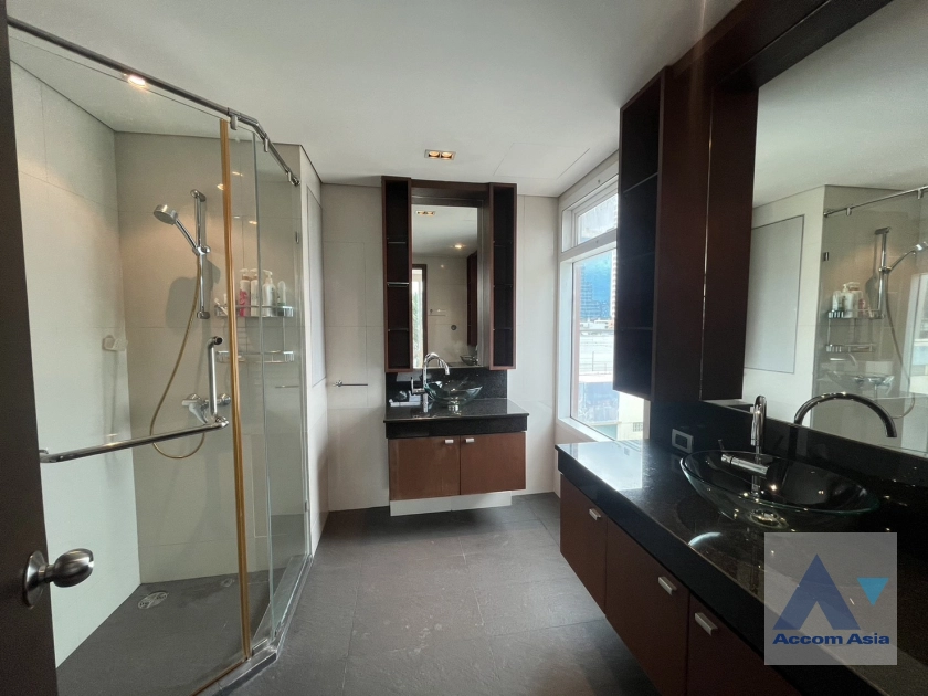 5  3 br Condominium For Sale in Sukhumvit ,Bangkok BTS Ekkamai at Fullerton Sukhumvit AA41565