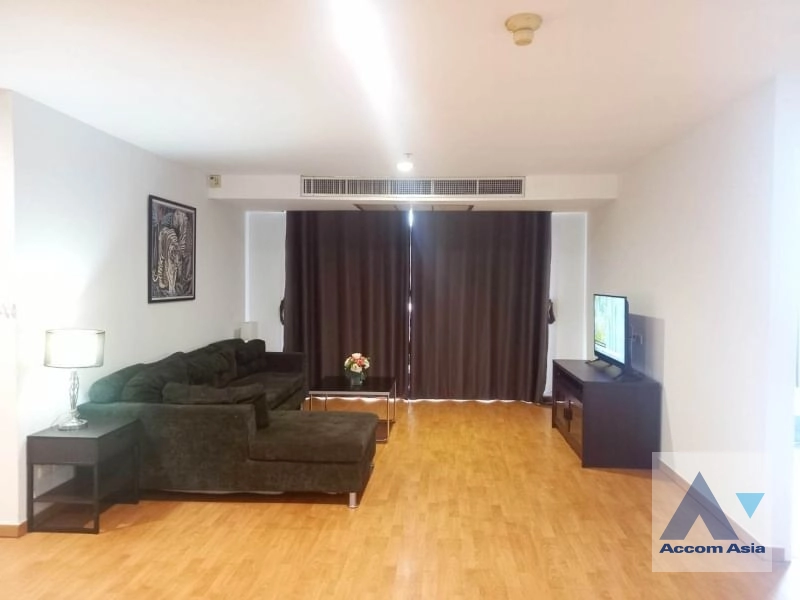  2 Bedrooms  Apartment For Rent in Sukhumvit, Bangkok  near BTS Phrom Phong (AA41568)