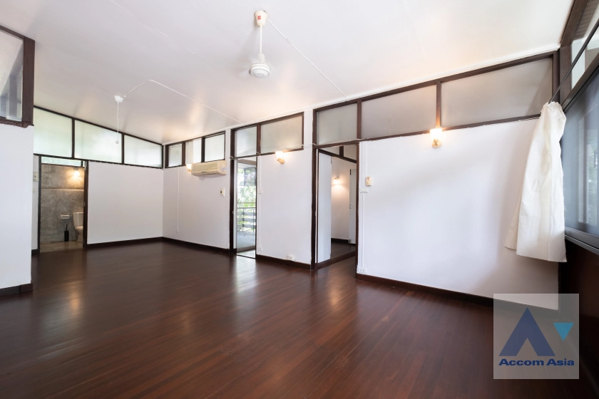 29  4 br House For Rent in Sukhumvit ,Bangkok BTS Ekkamai AA41570