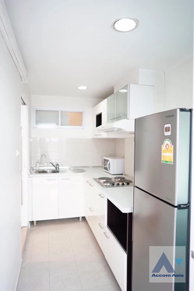  2 Bedrooms  Condominium For Rent in Sukhumvit, Bangkok  near BTS Phrom Phong (AA41576)