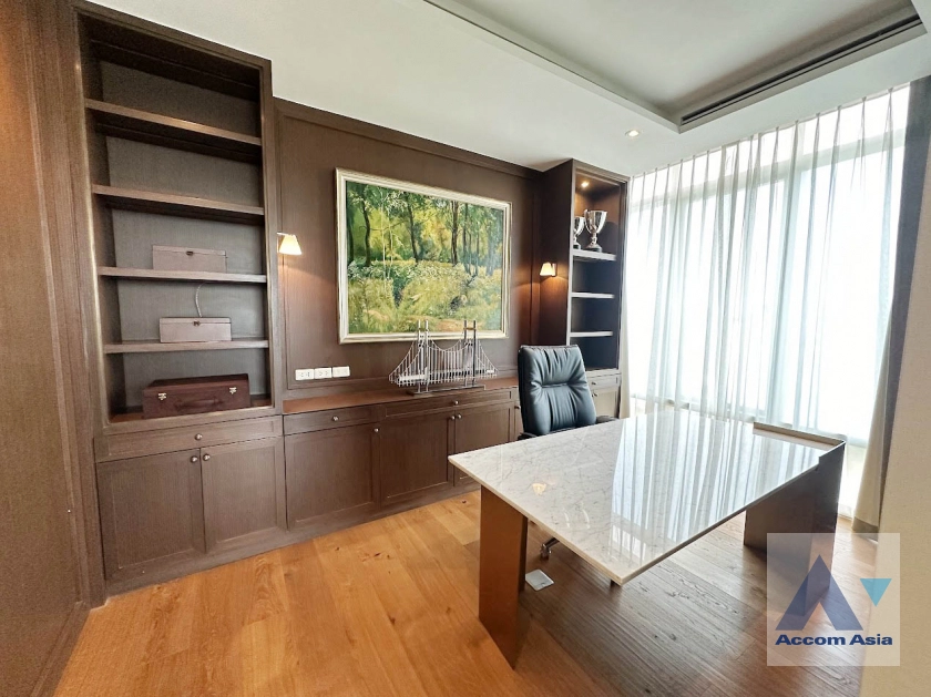 17  3 br Condominium For Sale in Ploenchit ,Bangkok BTS Ratchadamri at 185 Rajadamri AA41590