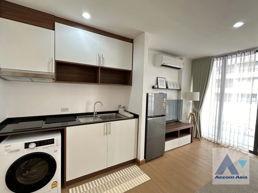 5  1 br Condominium For Rent in Sukhumvit ,Bangkok BTS Nana at 6th Avenue Sukhumvit 15 AA41594