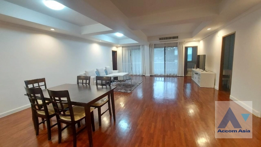  2 Bedrooms  Apartment For Rent in Sukhumvit, Bangkok  near BTS Thong Lo (AA41599)