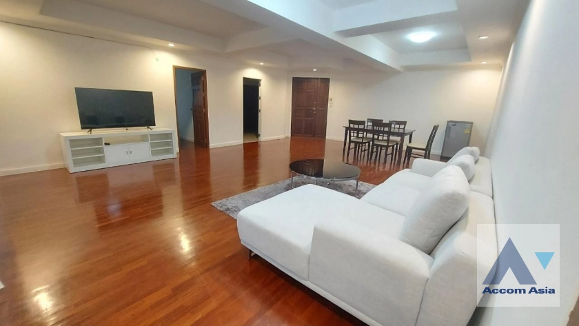  2 Bedrooms  Apartment For Rent in Sukhumvit, Bangkok  near BTS Thong Lo (AA41599)