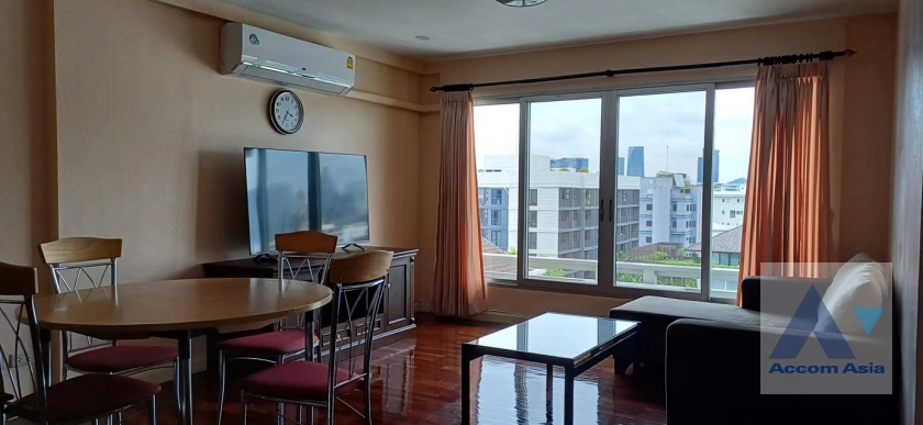  2 Bedrooms  Condominium For Sale in Ploenchit, Bangkok  near BTS Ploenchit (AA41621)