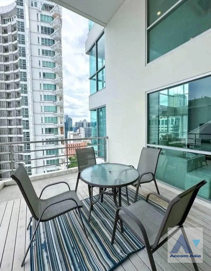 Fully Furnished, Duplex Condo |  2 Bedrooms  Condominium For Rent in Ploenchit, Bangkok  near BTS Ratchadamri (AA41624)