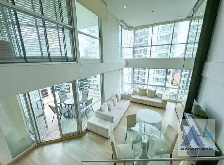 Fully Furnished, Duplex Condo |  2 Bedrooms  Condominium For Rent in Ploenchit, Bangkok  near BTS Ratchadamri (AA41624)