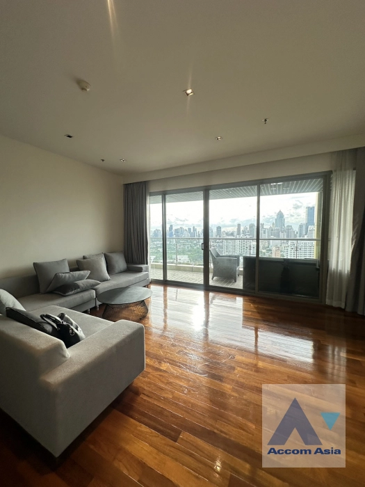  3 Bedrooms  Condominium For Rent in Sukhumvit, Bangkok  near BTS Asok - MRT Sukhumvit (AA41629)