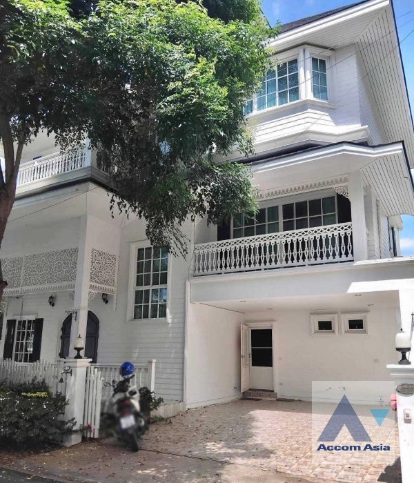  2  3 br House For Rent in Bangna ,Bangkok BTS Bearing at Fantasia Villa 3  AA41631