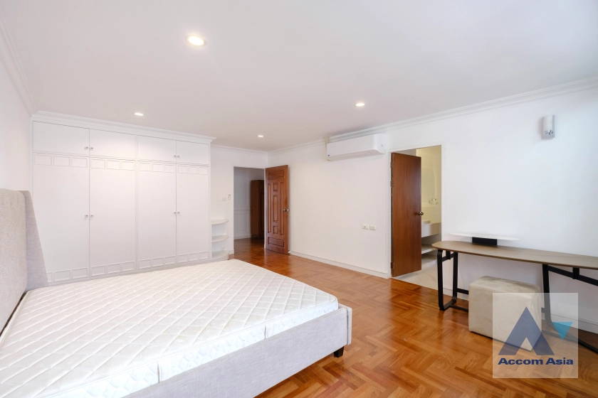 25  3 br Apartment For Rent in Sukhumvit ,Bangkok BTS Asok - MRT Sukhumvit at Peaceful Living Space AA41632