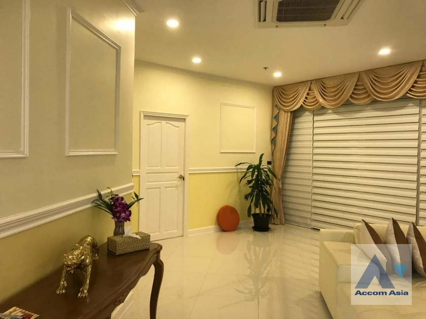 15  3 br Condominium For Rent in Charoennakorn ,Bangkok BTS Krung Thon Buri at Baan Sathorn Chaophraya AA41633