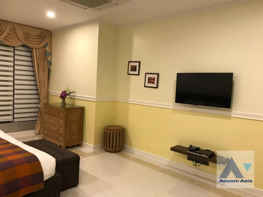 13  3 br Condominium For Rent in Charoennakorn ,Bangkok BTS Krung Thon Buri at Baan Sathorn Chaophraya AA41633