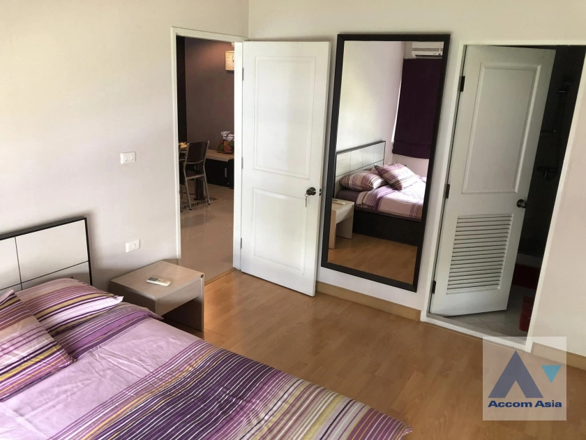  2 Bedrooms  Condominium For Rent in Sukhumvit, Bangkok  near BTS Phrom Phong (AA41643)