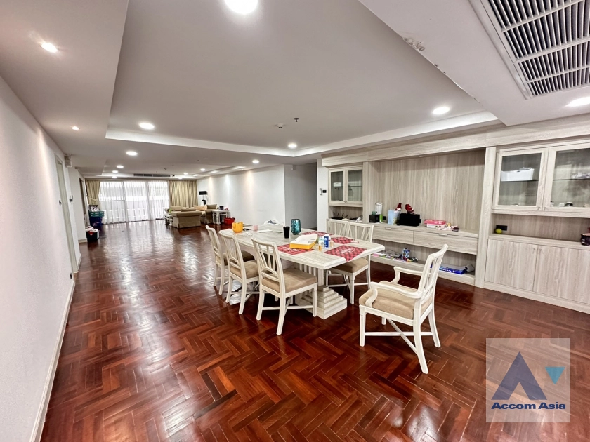  2  3 br Apartment For Rent in Sukhumvit ,Bangkok BTS Thong Lo at Suite For Family AA41653