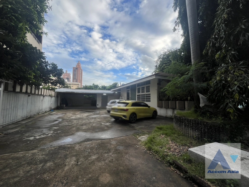 5  3 br House for rent and sale in sukhumvit ,Bangkok BTS Phrom Phong AA41658