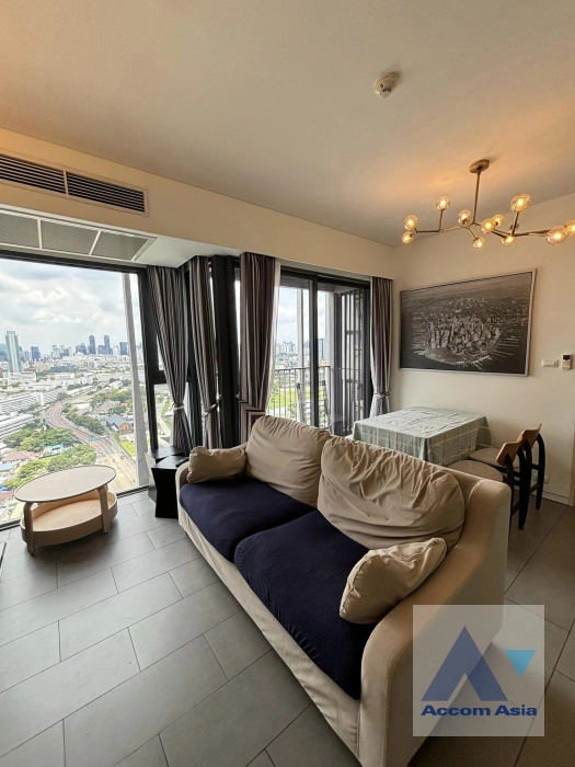  2 Bedrooms  Condominium For Rent & Sale in Phaholyothin, Bangkok  near BTS Ari (AA41665)