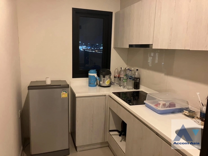  2 Bedrooms  Condominium For Rent & Sale in Ratchadapisek, Bangkok  near BTS Asok (AA41667)