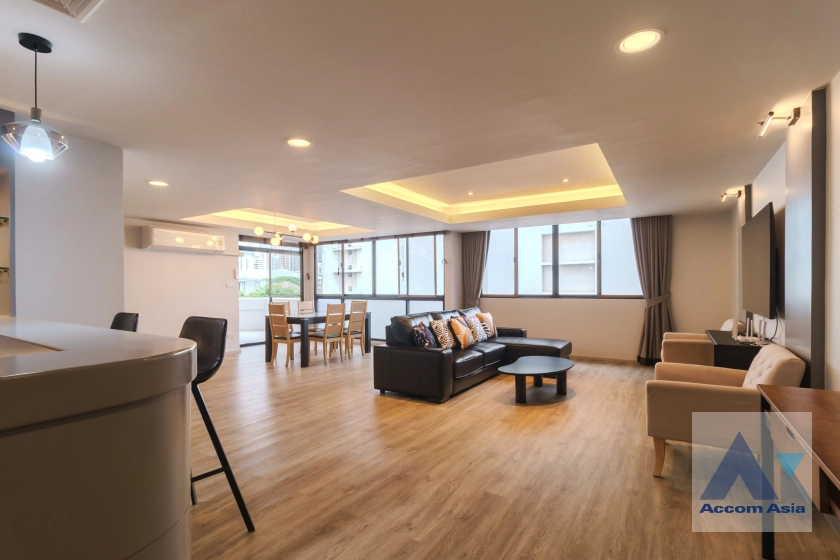  2 Bedrooms  Condominium For Rent in Sukhumvit, Bangkok  near BTS Thong Lo (AA41668)