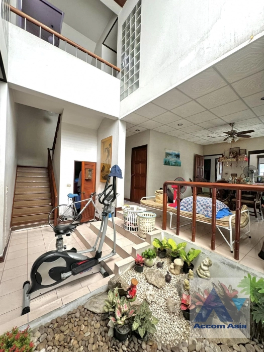 6  4 br House For Sale in charoenkrung ,Bangkok  AA41671