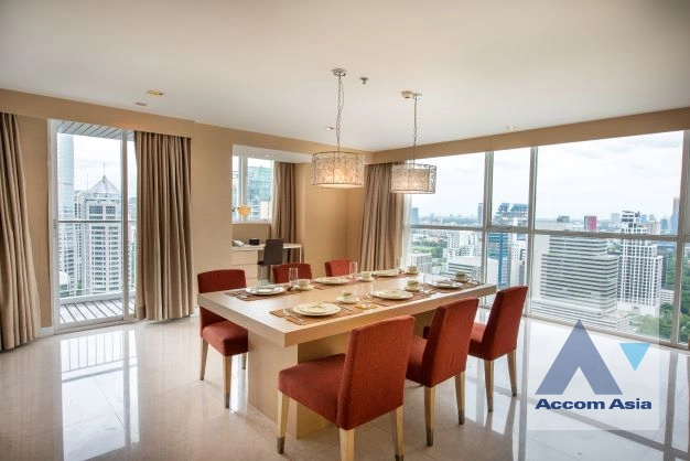 Penthouse |  3 Bedrooms  Condominium For Rent in Ploenchit, Bangkok  near BTS Chitlom (AA41691)