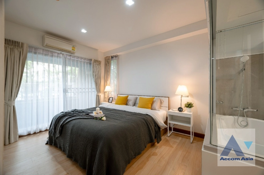 10  2 br Condominium For Sale in Sukhumvit ,Bangkok BTS Phrom Phong at The Seed Musee Sukhumvit 26 AA41706