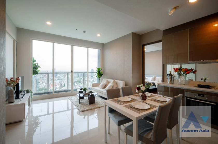 9  2 br Condominium For Sale in Charoenkrung ,Bangkok BTS Saphan Taksin at Menam Residences AA41709