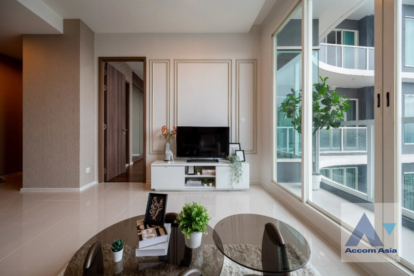  2 Bedrooms  Condominium For Sale in Rama3, Bangkok  near BTS Saphan Taksin (AA41709)