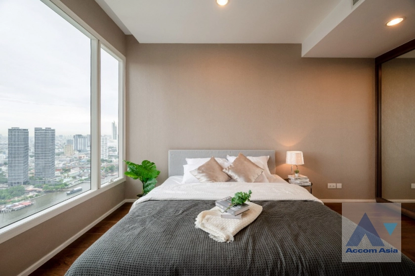 15  2 br Condominium For Sale in Charoenkrung ,Bangkok BTS Saphan Taksin at Menam Residences AA41709