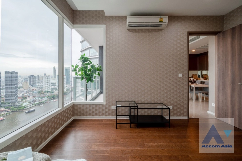 20  2 br Condominium For Sale in Charoenkrung ,Bangkok BTS Saphan Taksin at Menam Residences AA41709