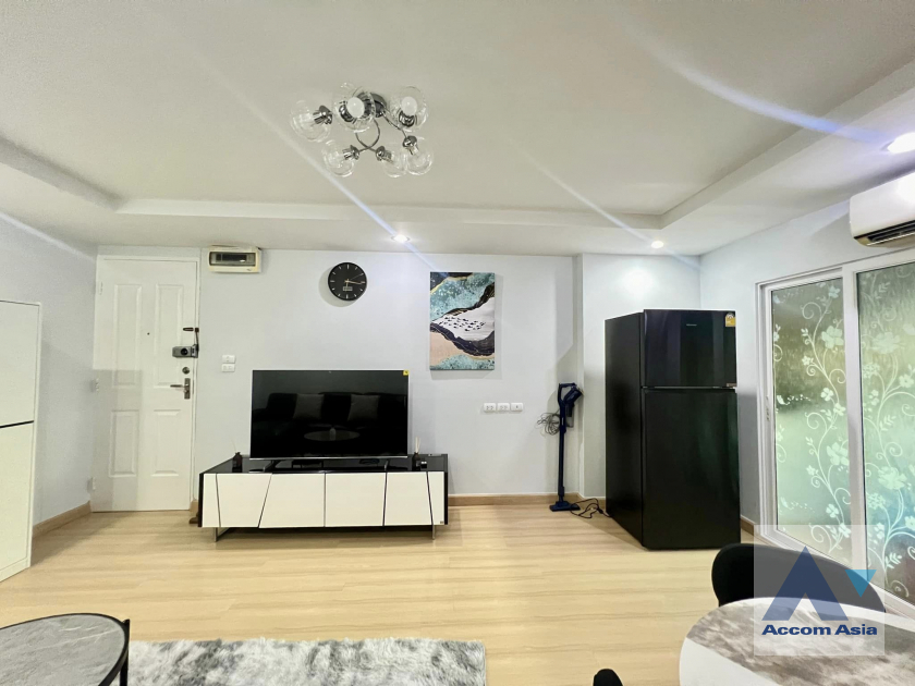  1  2 br Condominium For Rent in Ratchadapisek ,Bangkok MRT Sutthisan at Happy condo Ratchada 18 AA41716