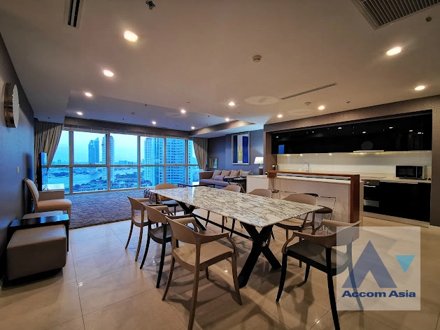  2 Bedrooms  Condominium For Rent in Charoennakorn, Bangkok  near BTS Krung Thon Buri (AA41717)