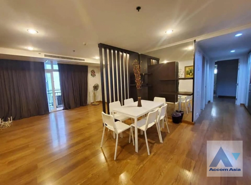  3 Bedrooms  Condominium For Rent in Sukhumvit, Bangkok  near BTS Asok - MRT Sukhumvit (AA41722)