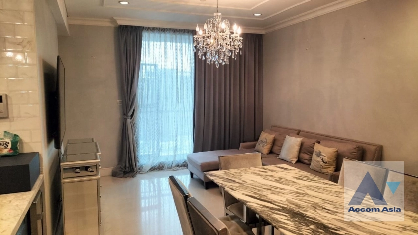 Pet friendly |  2 Bedrooms  Condominium For Rent & Sale in Sukhumvit, Bangkok  near BTS Phrom Phong (AA41725)