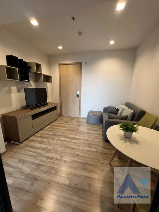  1 Bedroom  Condominium For Rent in Phaholyothin, Bangkok  near BTS Mo-Chit - MRT Chatuchak Park (AA41727)