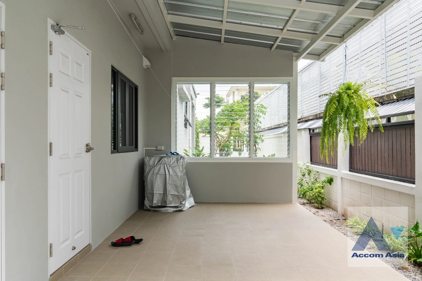 18  4 br House For Rent in New Phetchaburi ,Bangkok MRT Phetchaburi AA41732