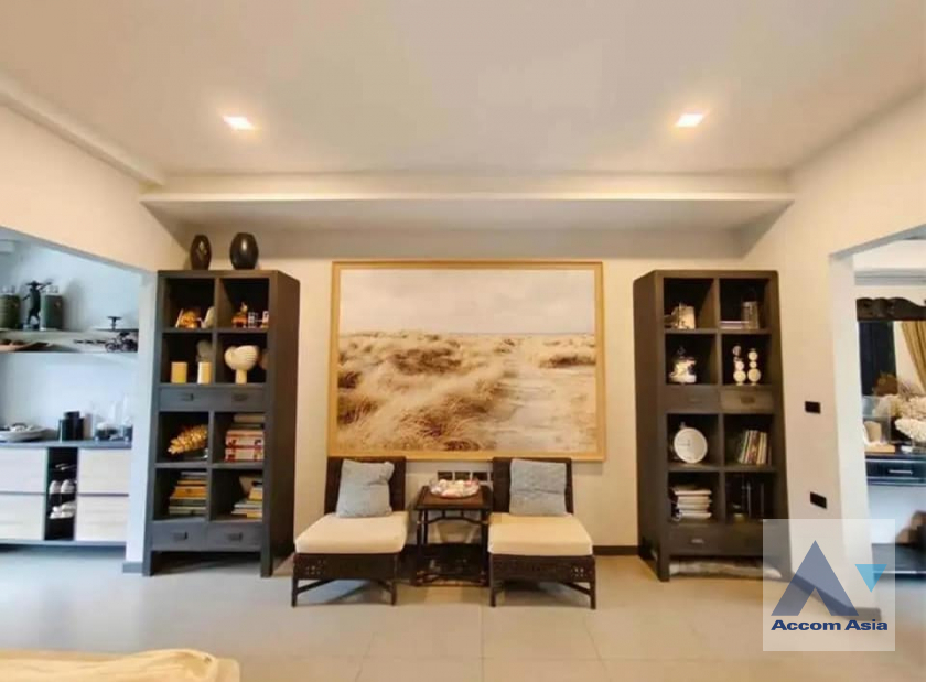 6  3 br Townhouse for rent and sale in Bangna ,Bangkok  at Vive Bangna km.7 AA41747