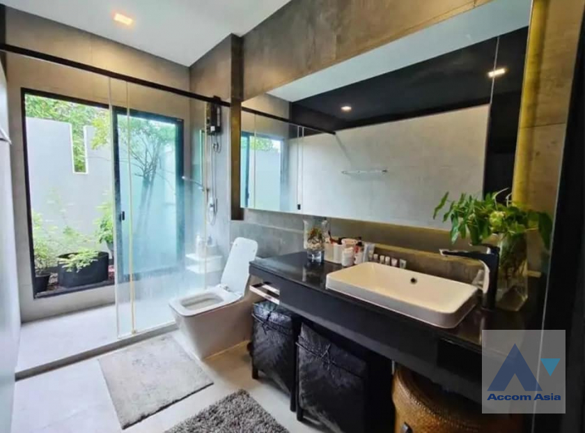 8  3 br Townhouse for rent and sale in Bangna ,Bangkok  at Vive Bangna km.7 AA41747