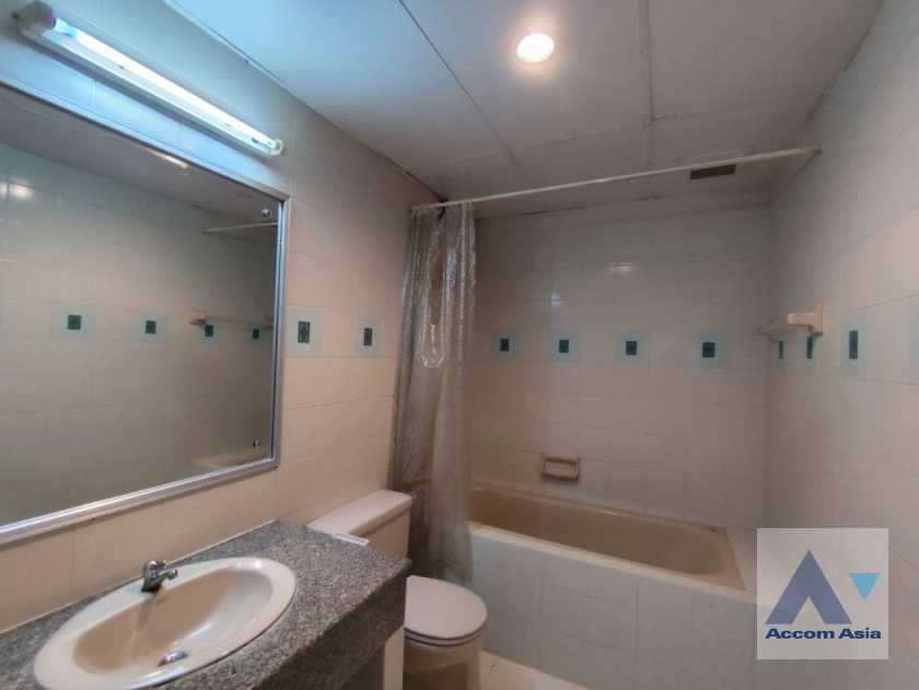 8  3 br Condominium For Sale in Sukhumvit ,Bangkok BTS Thong Lo at Top View AA41749