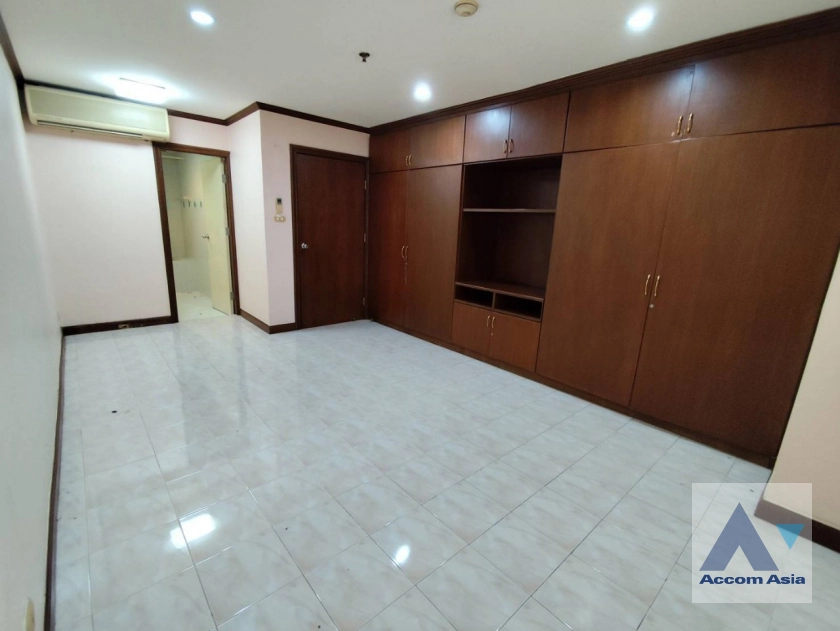 7  3 br Condominium For Sale in Sukhumvit ,Bangkok BTS Thong Lo at Top View AA41749