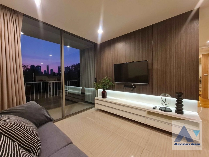  2 Bedrooms  Condominium For Sale in Sukhumvit, Bangkok  near BTS Phrom Phong (AA41770)