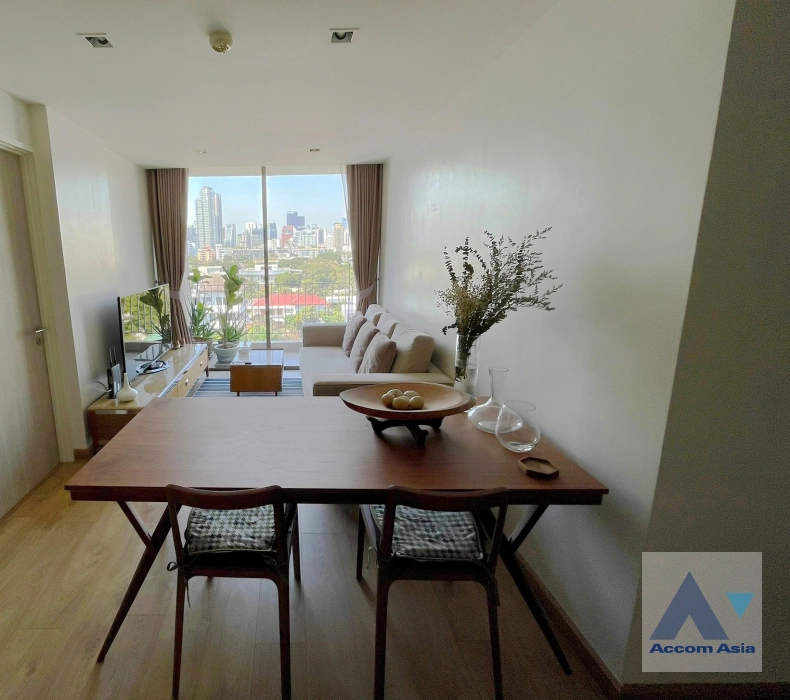 Pet friendly |  1 Bedroom  Condominium For Sale in Sukhumvit, Bangkok  near BTS Phrom Phong (AA41771)