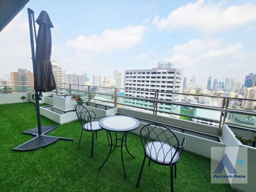  2 Bedrooms  Condominium For Rent in Sukhumvit, Bangkok  near BTS Phrom Phong (AA41773)