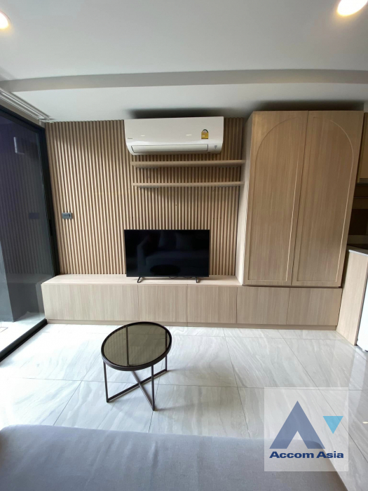  1 Bedroom  Condominium For Rent in Sukhumvit, Bangkok  near BTS Asok - MRT Sukhumvit (AA41777)