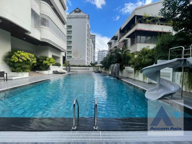  3 Bedrooms  Apartment For Rent in Sukhumvit, Bangkok  near BTS Asok - MRT Sukhumvit (AA41778)