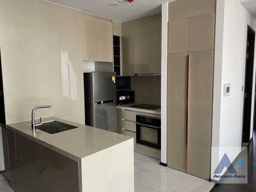  2 Bedrooms  Condominium For Rent in Sukhumvit, Bangkok  near BTS Phrom Phong (AA41782)