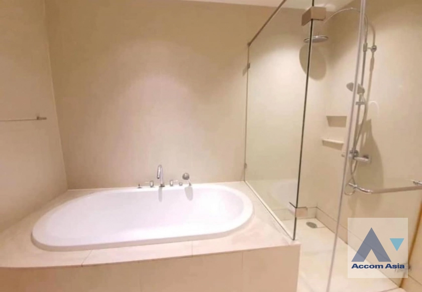 14  1 br Condominium For Sale in Sukhumvit ,Bangkok BTS Phrom Phong at The Emporio Place AA41783